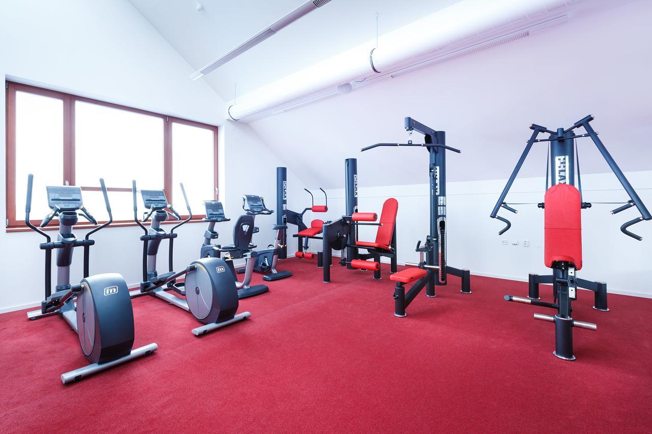 Sport Relax Hotel Na Kopecku Krinec 外观 照片